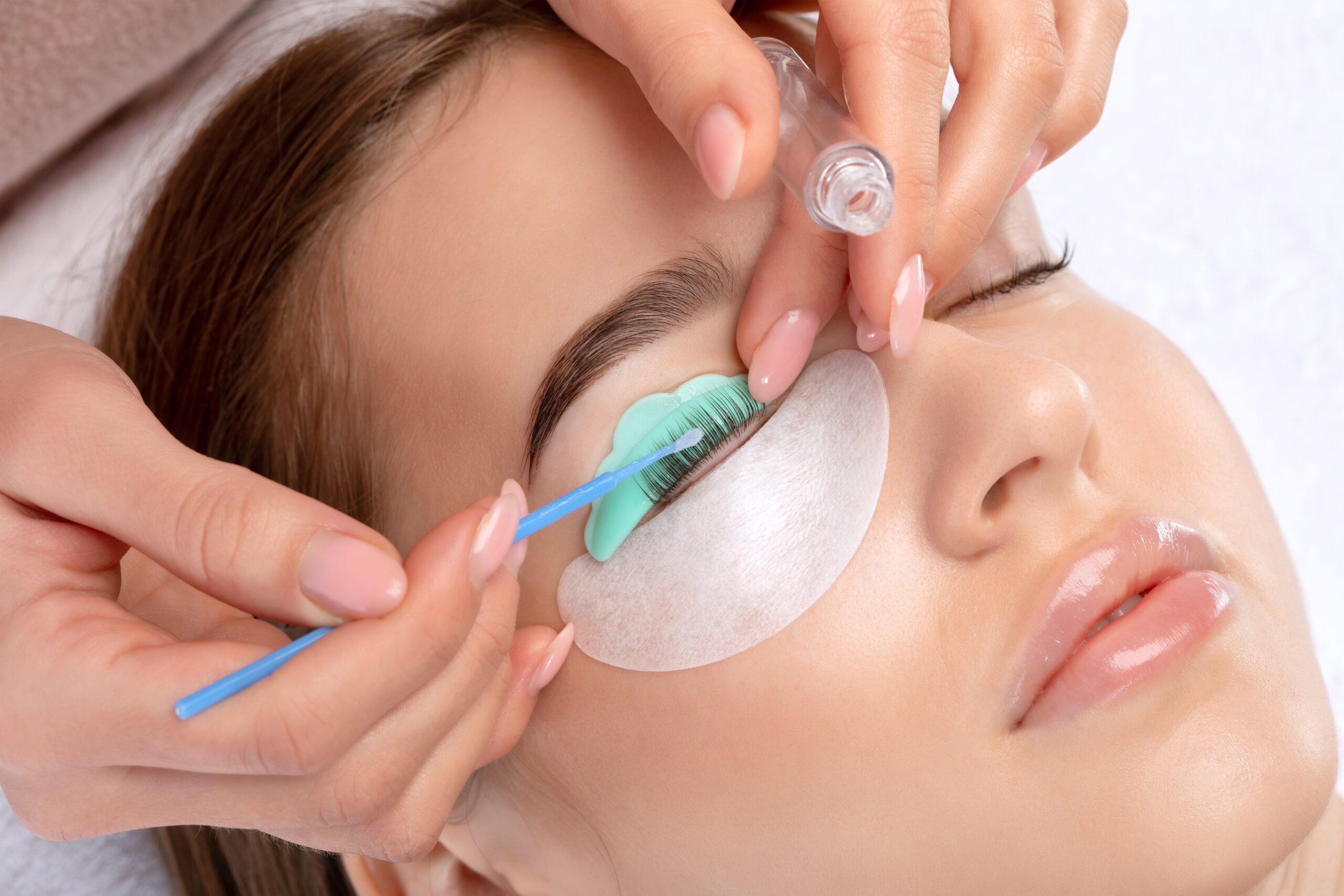 Make-up,Artist,Makes,The,Procedure,Of,Lamination,And,Dyeing,Of Make-up,Artist,Makes,The,Procedure,Of,Lamination,And,Dyeing,Of