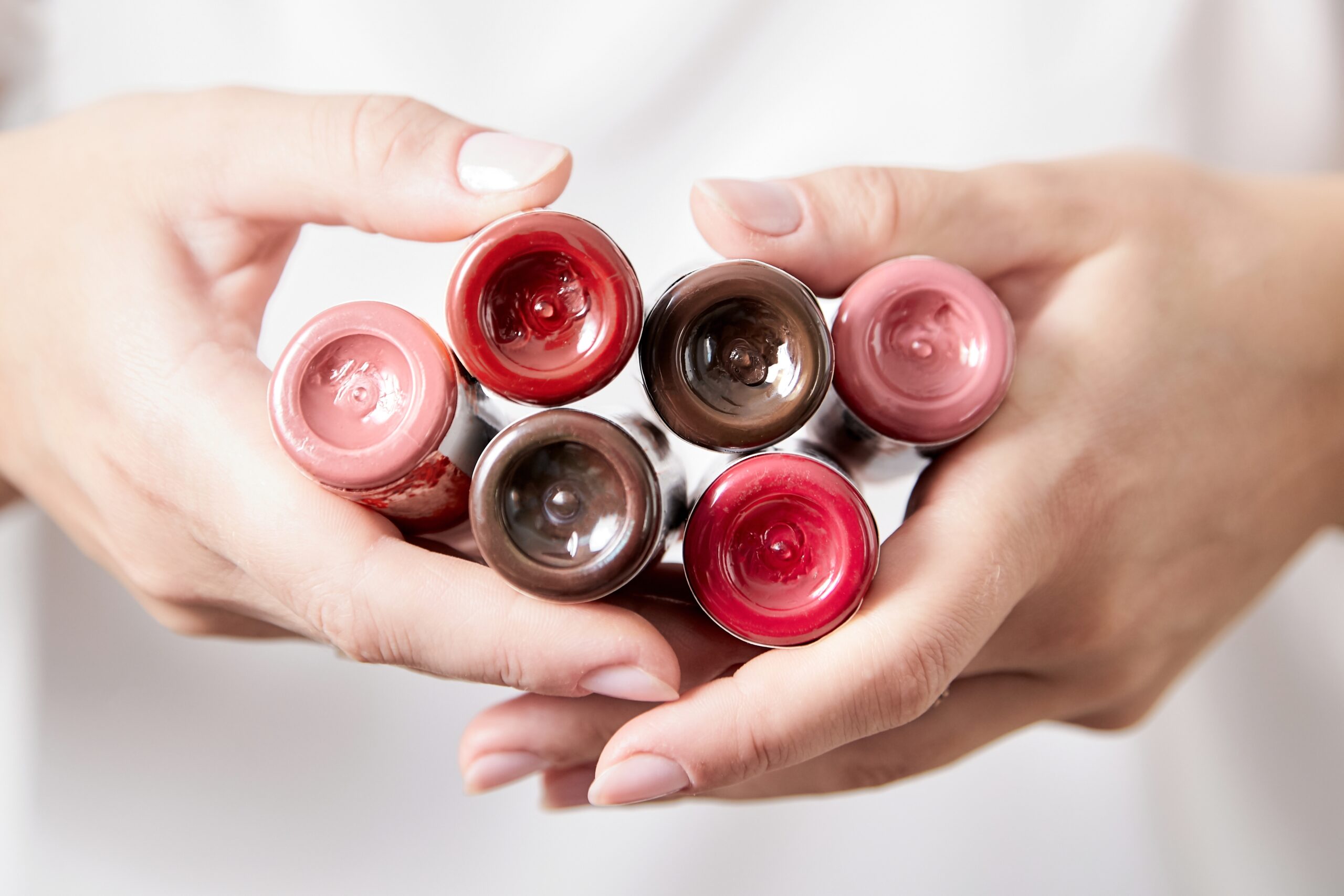 Collage,With,Different,Photos,Of,Women,Undergoing,Permanent,Makeup,Procedures.